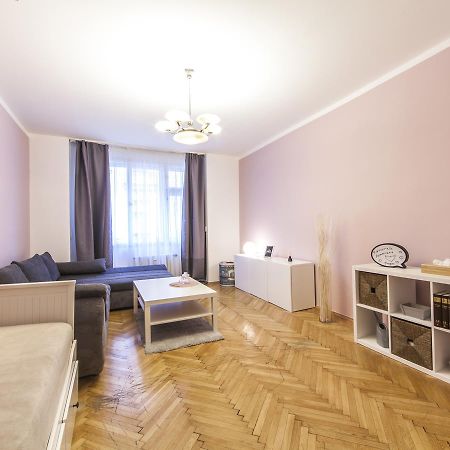 Modern Central Apartment Dlouha 프라하 외부 사진